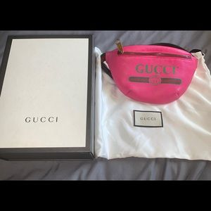 Authentic pink leather Gucci belt bag